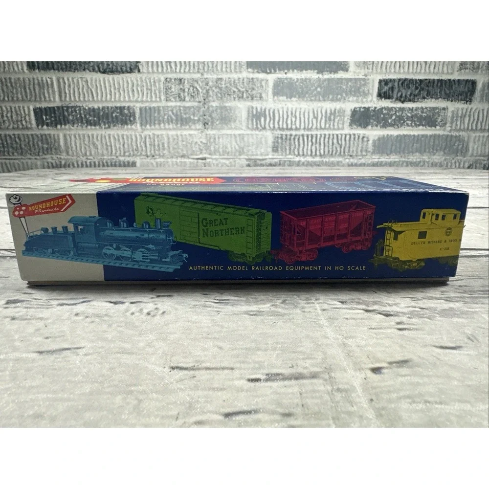 Roundhouse HO Scale  50ft  EXPRESS REEFER R.E.A. 3610  NEW IN BOX